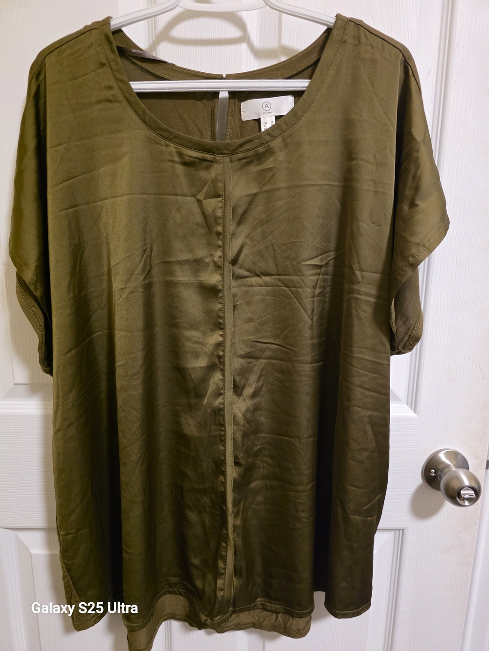 Relaxed Olive Green Scoop Neck Tunic - Women's Casual Top